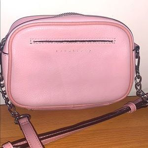 cute pink purse 💕
